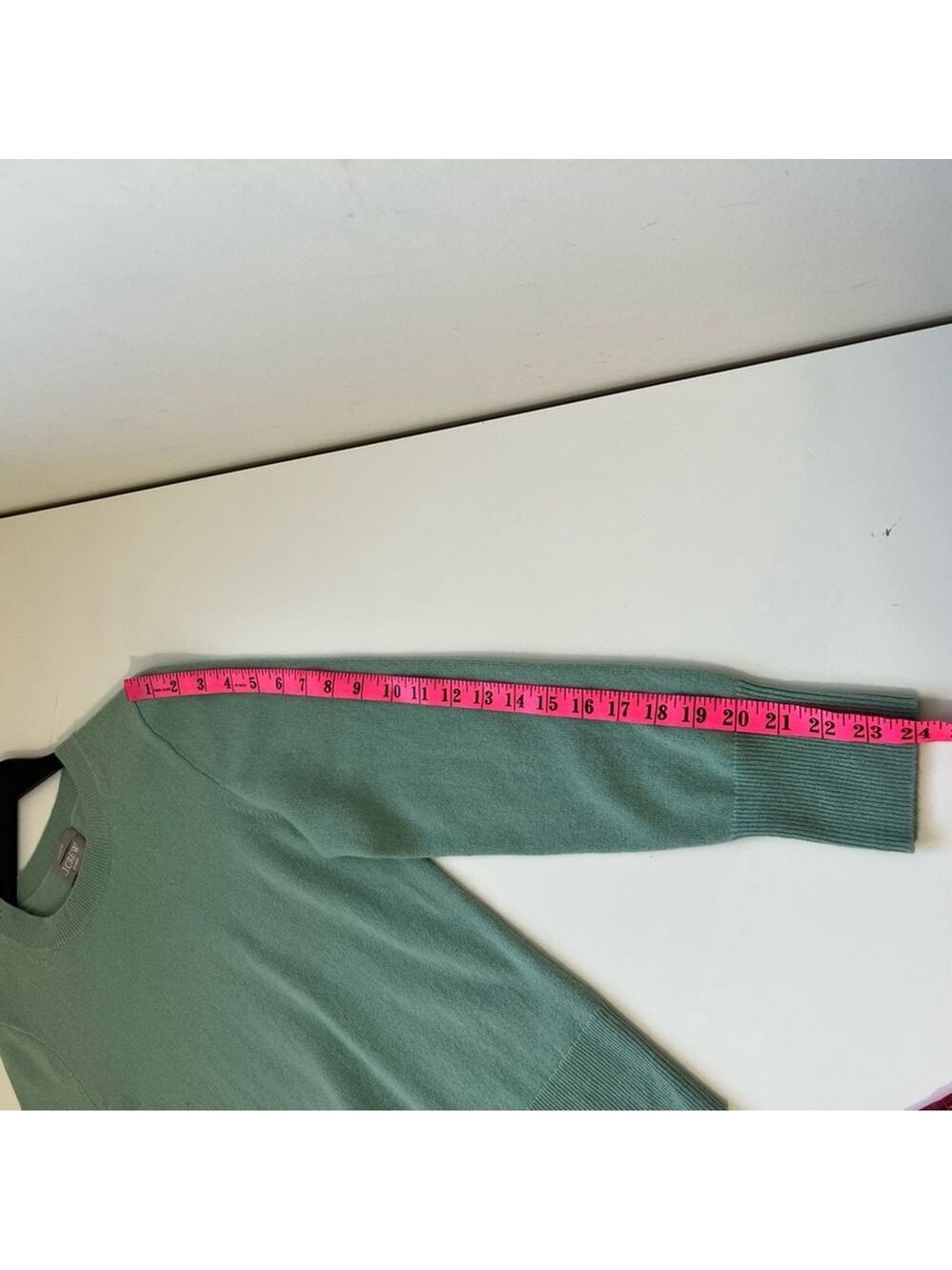 J. Crew Cashmere classic-fit crewneck sweater Size M - Picture 12 of 12